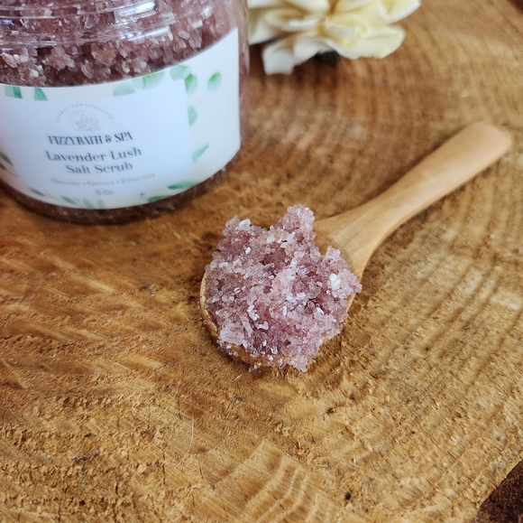 Handmade Lavender Lush‎ Salt Scrub - Picture 3 of 5